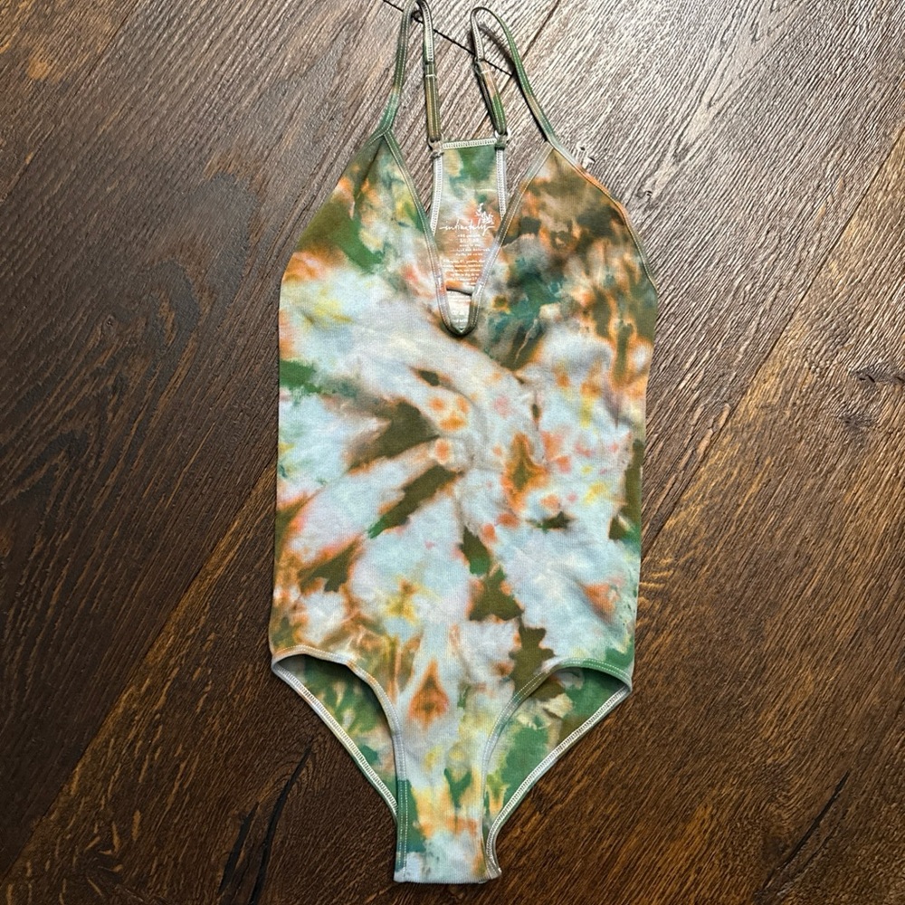 62. Free People Hand Tie Dyed Move Along Bodysuit Seamless One-Piece in XS/S - Picture 4 of 8